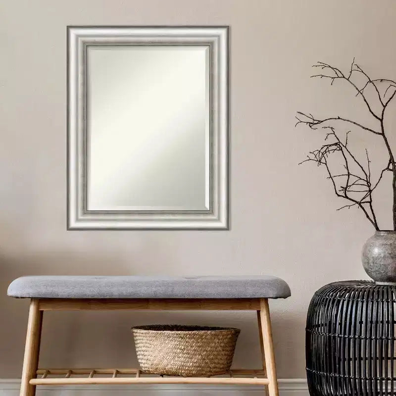 Specchio da Parete con Cornice per Salone 23" x 29" Argento - Rettangolare Moderno, Smussato, Nessun Montaggio Richiesto
