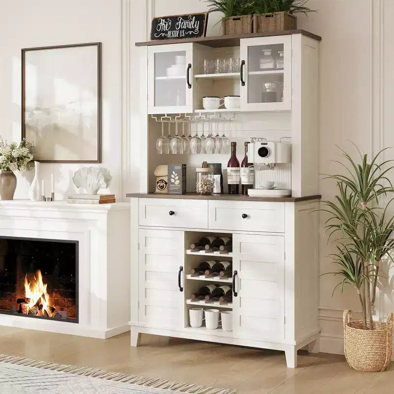 Credenza Bar 72 Farmhouse – Mobile Bar con Portabottiglie per 9 bottiglie, 4 Portabicchieri e Ripiano Regolabile, Bianco
