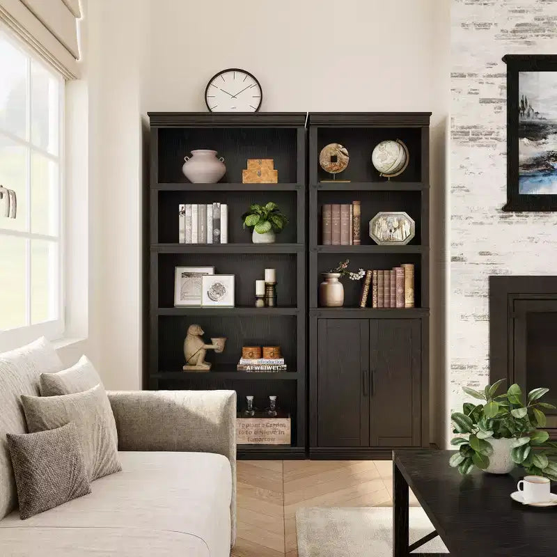 Libreria a colonna in stile rustico con anta, Scaffale a 5 ripiani in legno con contenitore, Scaffale espositivo alto 174,5 cm per soggiorno, ufficio