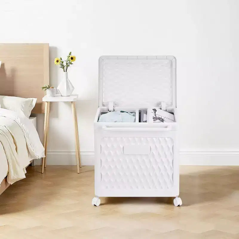 Cesto portabiancheria con ruote e coperchio, cesto portabiancheria in plastica con manico, cesto portabiancheria su ruote per lavanderia o bagno, bianco